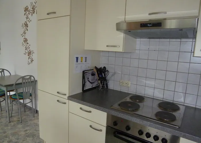 Scheid Volker Apartman *